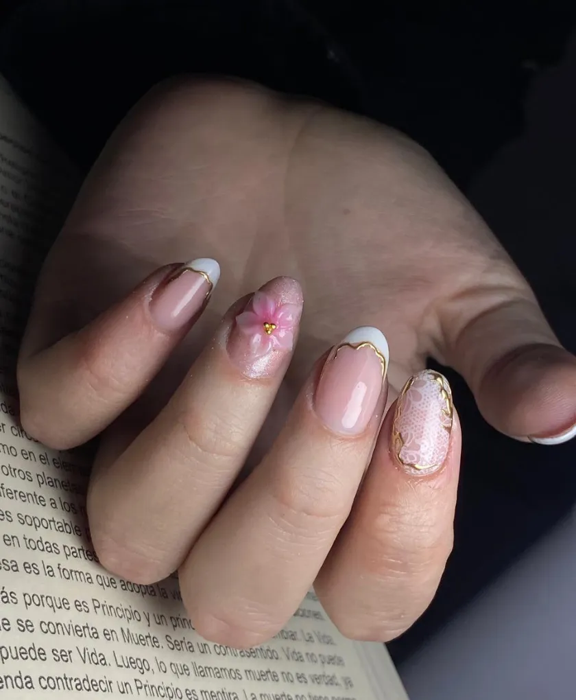 Kapping gel y gel de construcción de uñas en Riobamba - Estilo Impecable